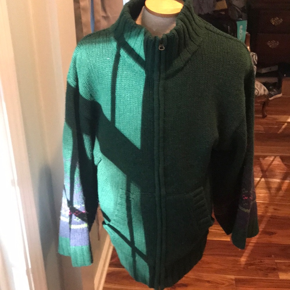 Beautiful Zip Front Sweater - Picture 7 of 7
